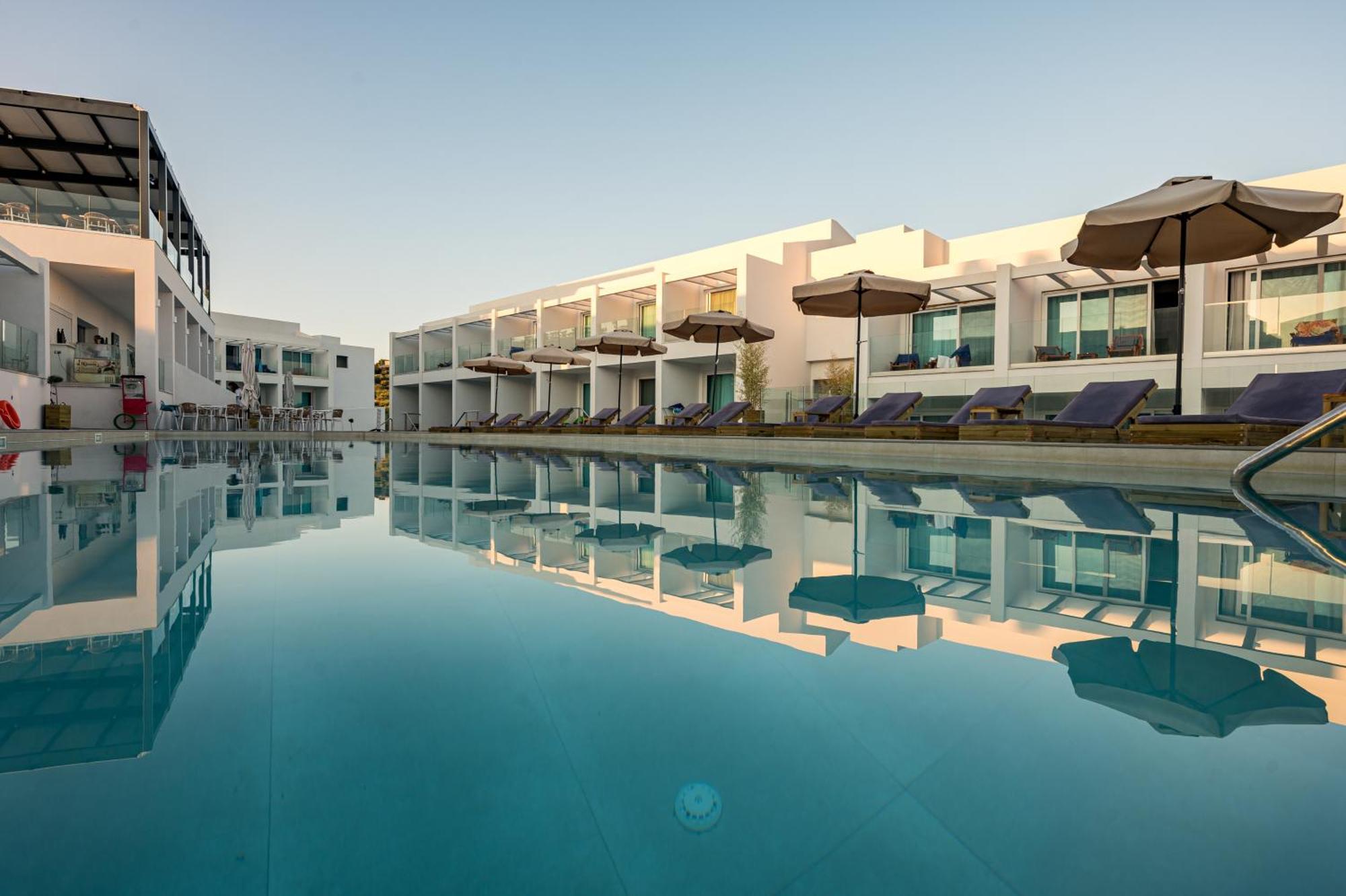 Mirage Bleu Hotel 트라가키온 외부 사진