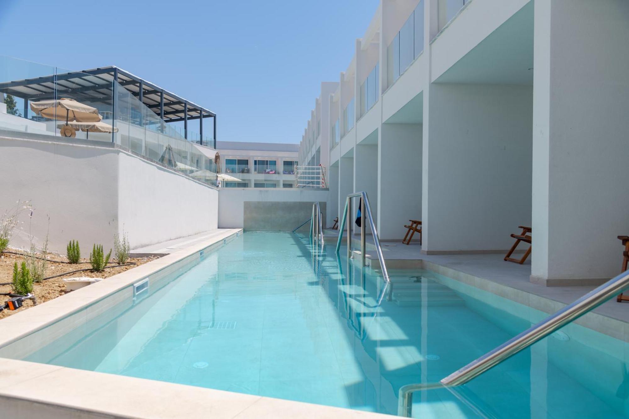 Mirage Bleu Hotel 트라가키온 외부 사진